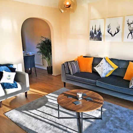 Emerald House - Spacious 3 Bed House With Ensuite Parking Gardens And Netflix 레밍톤 외부 사진