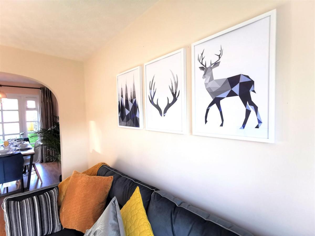 Emerald House - Spacious 3 Bed House With Ensuite Parking Gardens And Netflix 레밍톤 외부 사진
