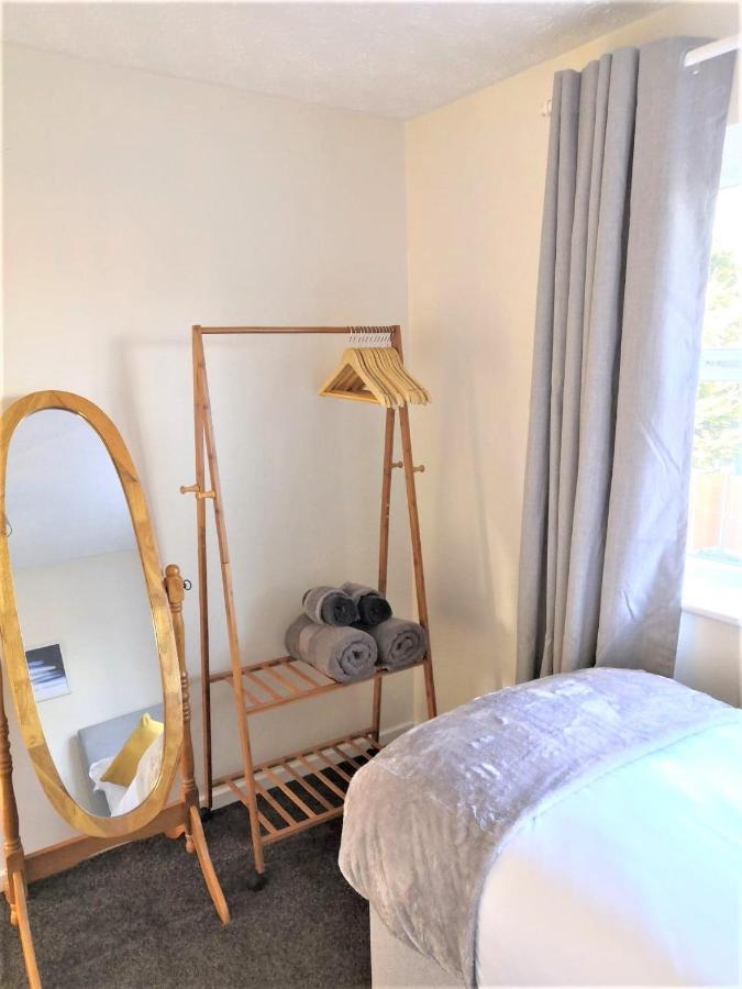 Emerald House - Spacious 3 Bed House With Ensuite Parking Gardens And Netflix 레밍톤 외부 사진