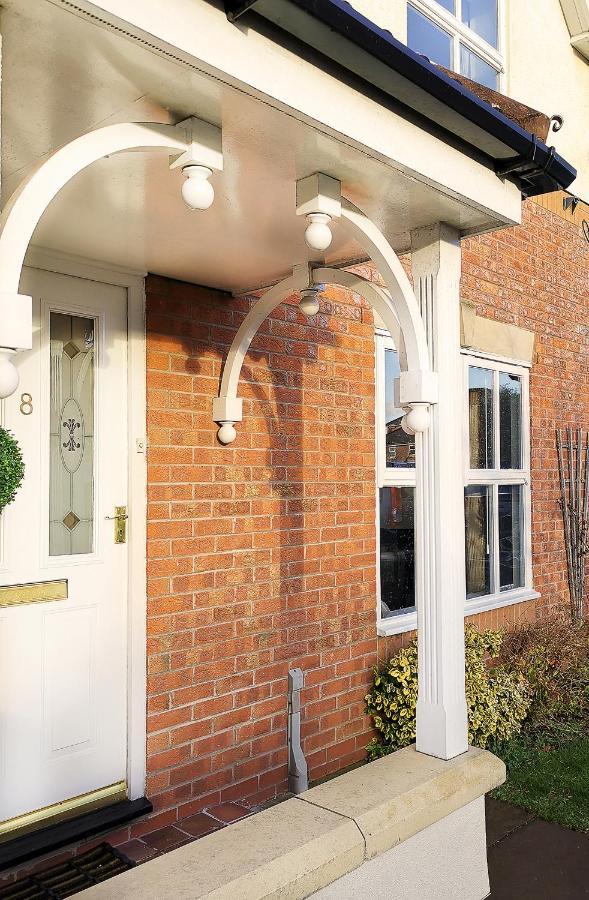 Emerald House - Spacious 3 Bed House With Ensuite Parking Gardens And Netflix 레밍톤 외부 사진